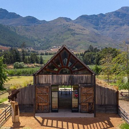 Inspiring Farm Sanctuary And Famous Painting Pig Hotel Franschhoek Esterno foto